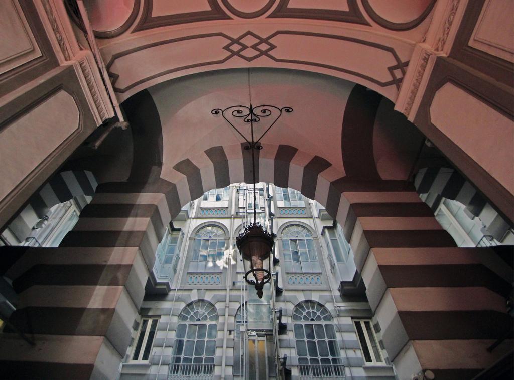 Casa Dante - Historic Apartment In The Perfect Naples Location Exteriör bild
