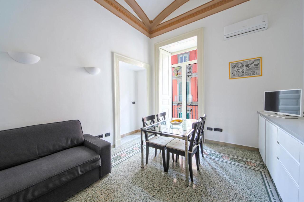 Casa Dante - Historic Apartment In The Perfect Naples Location Exteriör bild